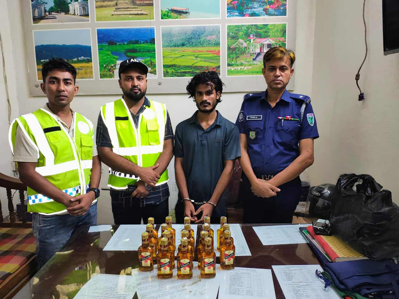 জৈন্তাপুরে বিদেশি মদ সহ একজনকে আটক করেছে পুলিশ