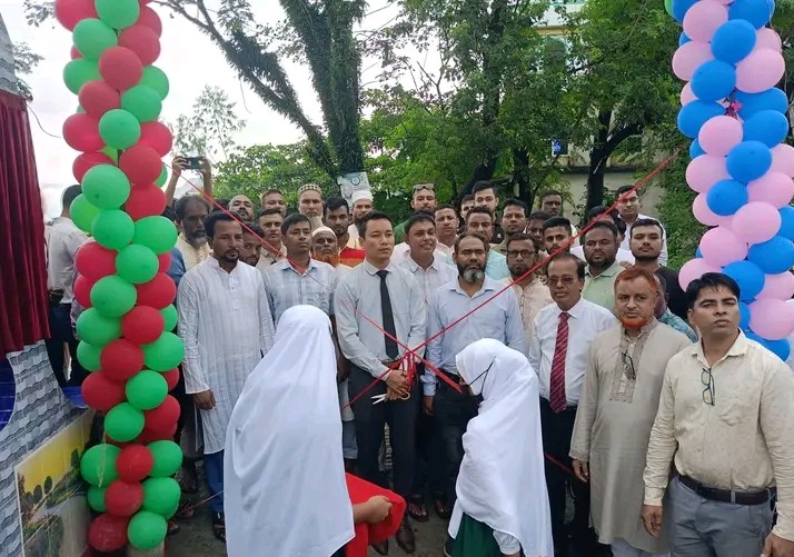 ‎কৃতি শিক্ষার্থীদের সংবর্ধনা ও প্রধান ফটকের শুভ উদ্বোধন