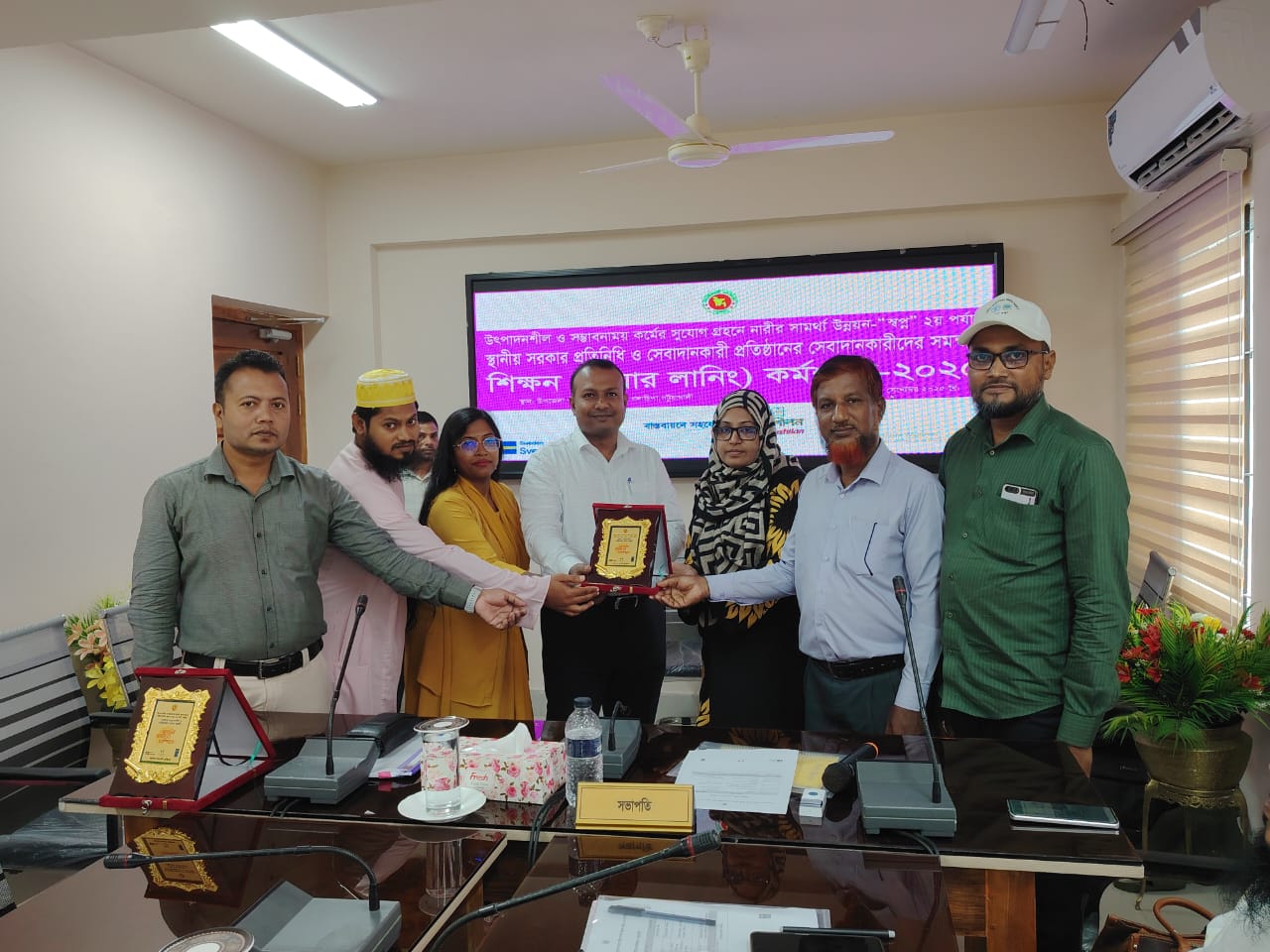 গলাচিপায় স্থানীয় সরকারী কর্মকর্তা-কর্মচারীদের পিয়ার লার্নিং কর্মশালা