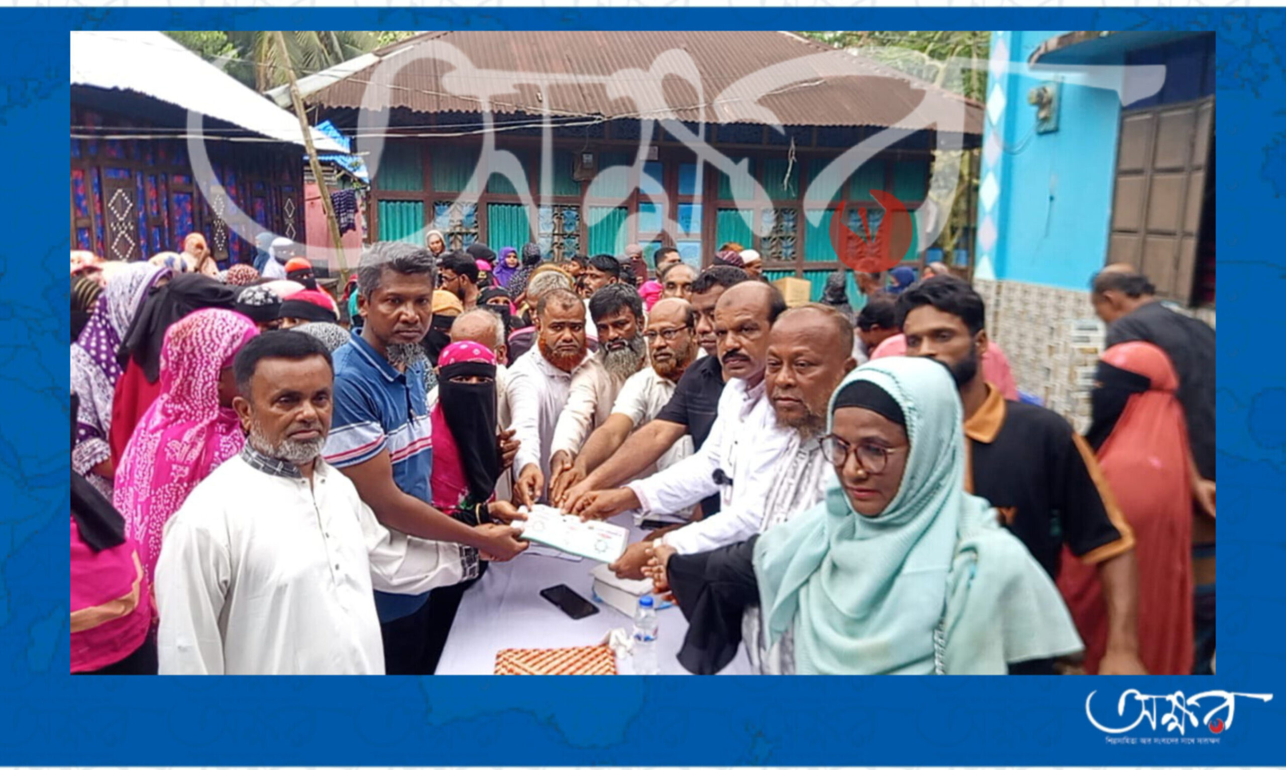 ফরিদগঞ্জে পৌর ৩নং ওয়ার্ড মহিলা দলের সদস্য নবায়ন ও ফরম বিতরণ
