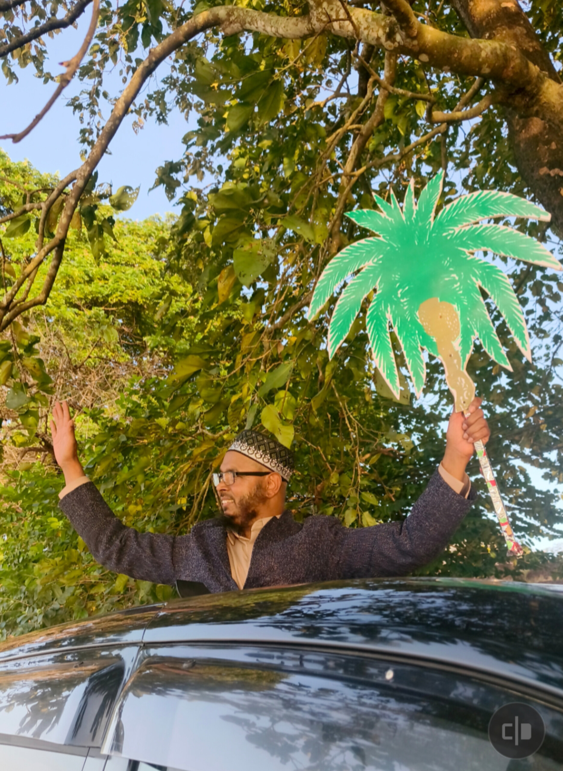 পরিচিতি কম, প্রচারে এগিয়ে আলহাজ্ব নূরুল হক