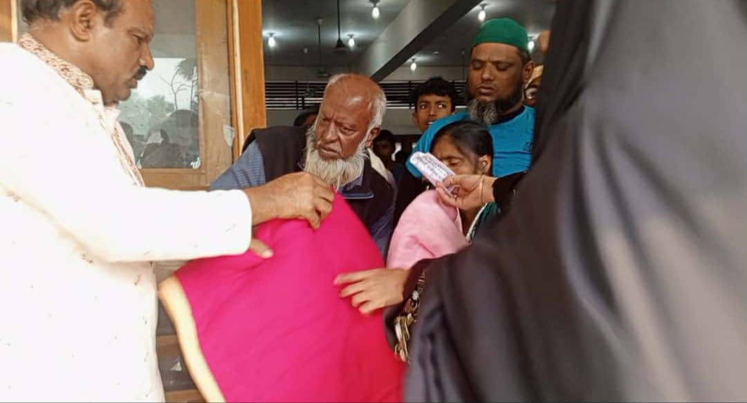 ফরিদগঞ্জে আন্তর্জাতিক প্রতিবন্ধী দিবস উপলক্ষে আলহাজ্ব এম.এ হান্নানের কম্বল বিতরণ ‎