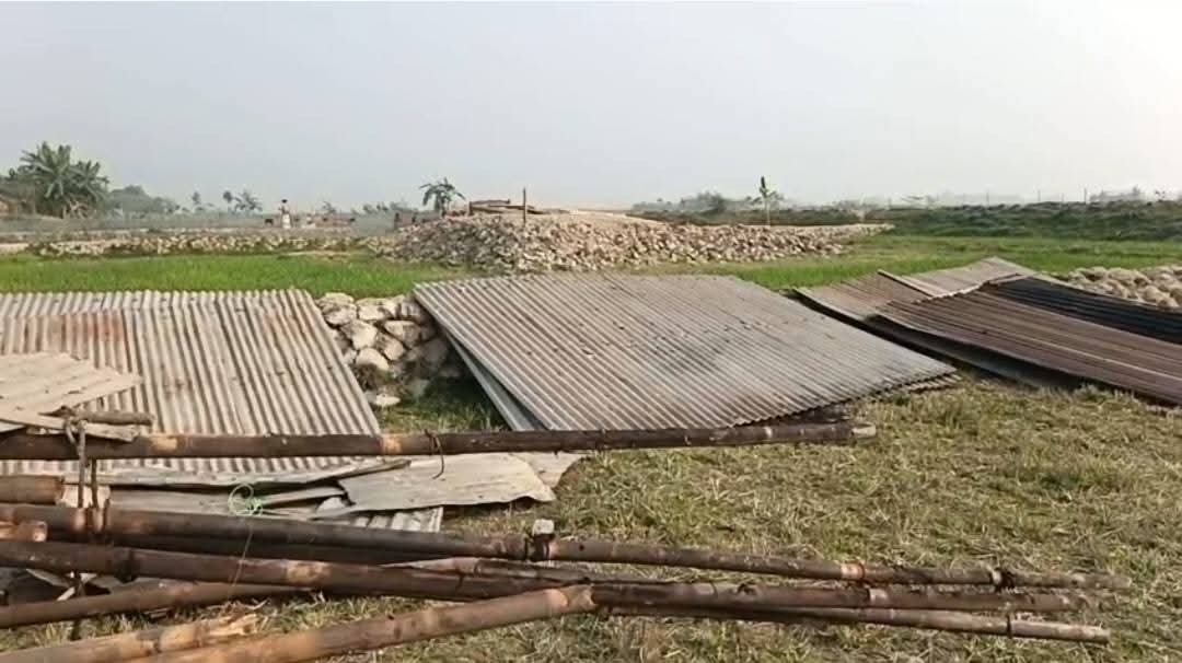 জামালগঞ্জে জমি সংক্রান্ত বিরোধে হামলা ও ভাঙচুর