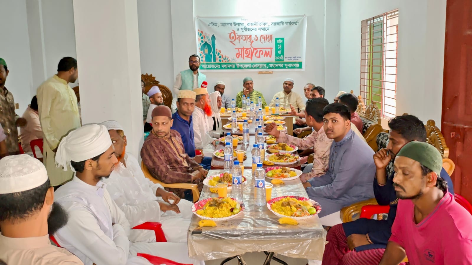 মধ্যনগর উপজেলা প্রেসক্লাবে ইফতার ও দোয়া মাহফিল