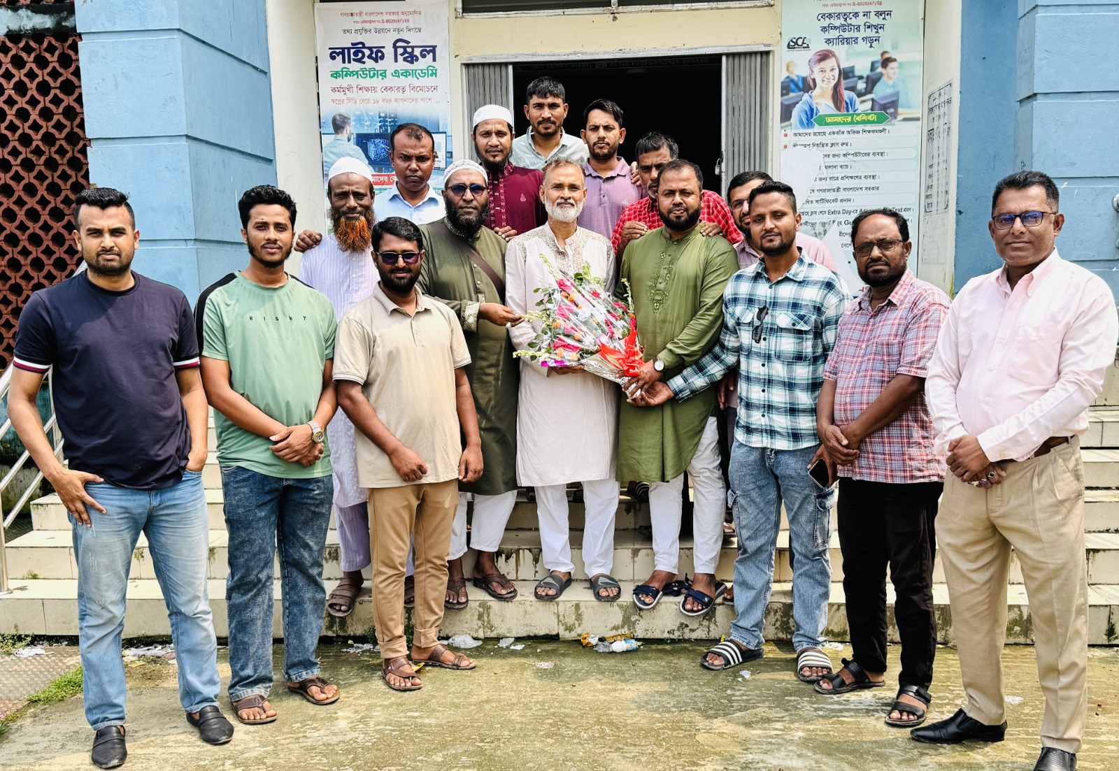 শান্তিগঞ্জ প্রেসক্লাবকে অভিনন্দন, সাংবাদিকদের প্রশংসা করলেন ফারুক আহমদ