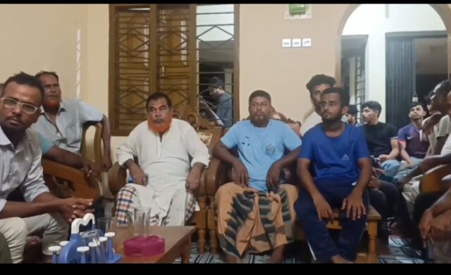 দরগাপাশায় চেয়ারম্যান প্রার্থী মালেকের পক্ষে উঠান বৈঠক