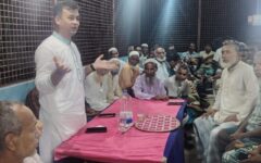 নিজ গ্রামবাসীর সঙ্গে সম্ভাব্য চেয়ারম্যান প্রার্থী সৈয়দ মনসুর আলীর মতবিনিময়