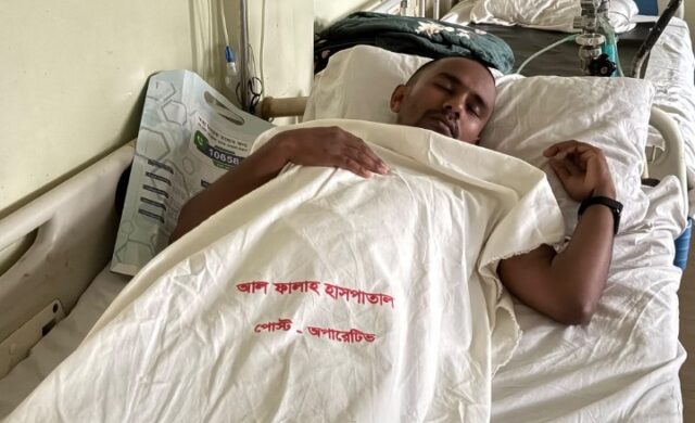 প্রবাসী মোঃ এহসানুল হকের ওপর প্রতিবেশীর হামলা, আশঙ্কাজনক অবস্থায় সিলেটে চিকিৎসাধীন